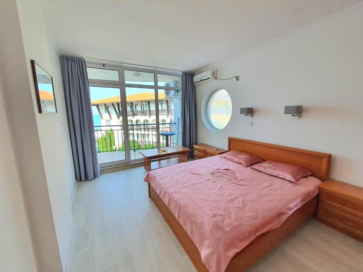 Sveti Vlas Marina Beach Apartment - Vega Village Extérieur photo