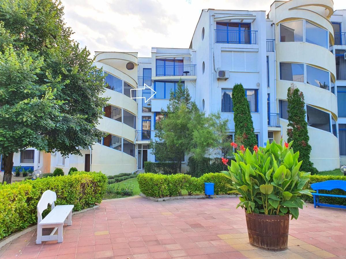 Sveti Vlas Marina Beach Apartment - Vega Village Extérieur photo